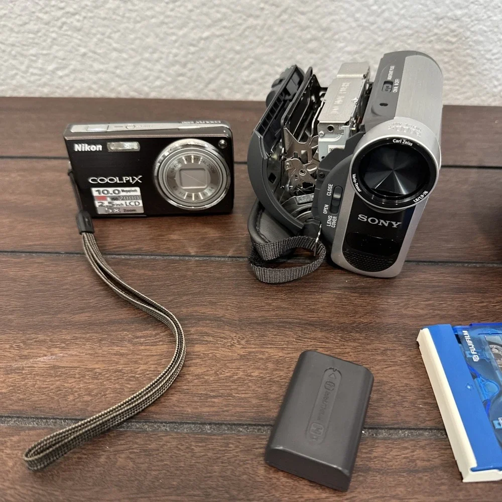 (Lot Of 3) Sony & Nikon For Parts Repair Camcorder Camera Untested Bundle